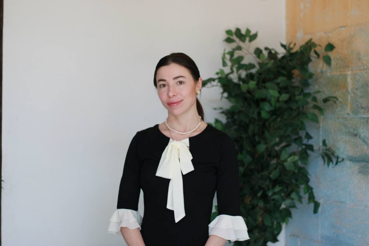 Irina, company co-founder and doula